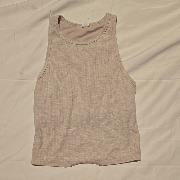 Yogalicious Cream Fitted Crop Tank Top - Picture 1 of 2
